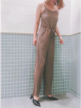 「R&E（アールアンドイー）のアイテム（パンプス）」を使った、R&E_REZOY本部staffさん（レディース・164cm）の夏コーディネート