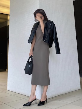「R&E（アールアンドイー）のアイテム（パンプス）」を使った、R&E_REZOY本部staffさん（レディース・164cm）の秋コーディネート