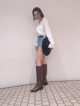 「R&E渋谷109スタッフコーデ」｜「アイテム（ブーツ）」を使った、R&E_REZOY本部staffさん（レディース・164cm）の秋コーディネート