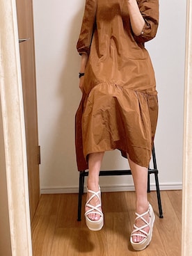 「R&E（アールアンドイー）のアイテム（サンダル）」を使った、R&E_REZOY本部staffさん（レディース・162cm）の春コーディネート