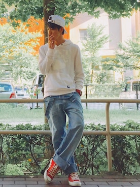 「プルオーバーパーカー」｜「アイテム（サロペット/オーバーオール）」を使った、そたそたさん（メンズ・175cm）の秋コーディネート