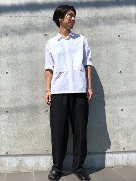 「RICK OWENS」｜「アイテム（スラックス）」を使った、Jun さん（メンズ・180cm）の春コーディネート