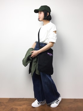 「RAY CASSIN（レイカズン）のアイテム（ミリタリージャケット）」を使った、ずちに。さん（レディース・160cm）の冬コーディネート