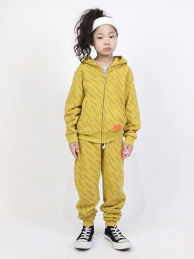 「にゃー（ニャー）のアイテム」を使った、ﾋﾞｷ ﾆ ｽﾞﾑさん（キッズ・110cm）の秋コーディネート