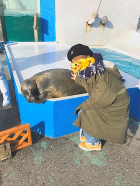 「SPINNS（スピンズ）のアイテム（マフラー）」を使った、綾ちさん（レディース・150cm）の冬コーディネート