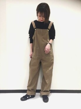 「ジーナシス」｜「アイテム（サロペット/オーバーオール）」を使った、JEANASIS　長崎店STAFFさん（レディース・156cm）の冬コーディネート