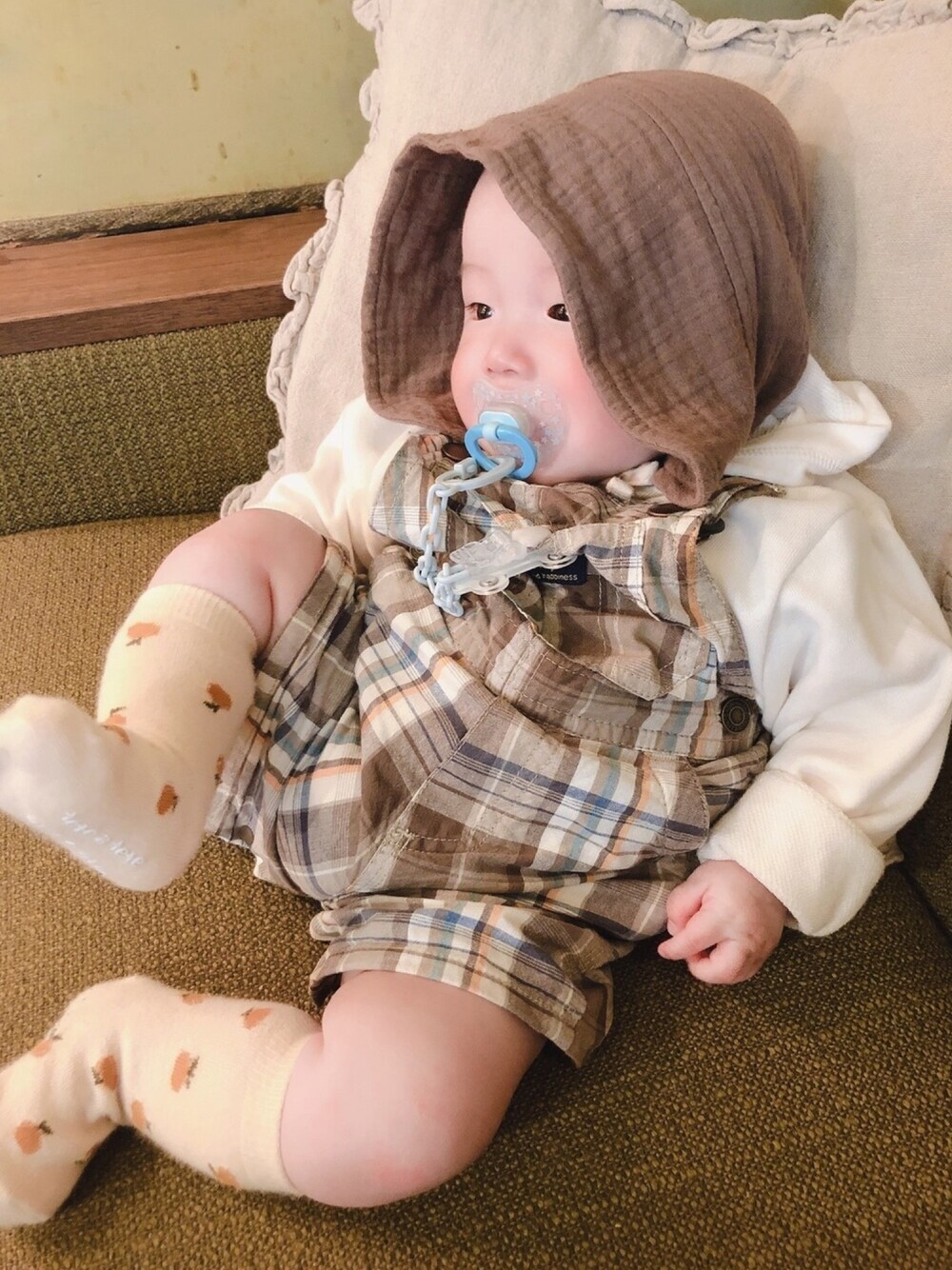 「過去code、生後5ヶ月、とわぴーこーで、男の子、むすこふく、むすこーで、毎日がバースデイ、EDWIN、テータテート、カフェ巡り」｜「teteateteのアイテム（帽子、ブラウン系）」を使った、towaさん（キッズ・50cm）の夏コーディネートの1枚目の写真