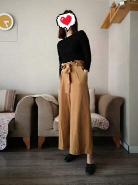 「Freesia（フリージア）のアイテム」を使った、禾绿蒂さん（レディース・168cm）の秋コーディネート