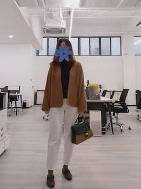 「interstaple（インターステイプル）のアイテム」を使った、禾绿蒂さん（レディース・168cm）の秋コーディネート