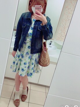 「GAP（ギャップ）のアイテム（デニムジャケット、ブルー系）」を使った、Ayaさん（レディース・161cm）の春コーディネート