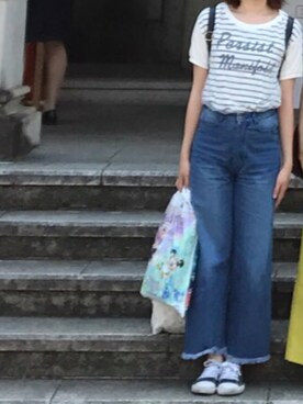 「INGNI（イング）のアイテム（デニムパンツ、ブルー系）」を使った、Ayaさん（レディース・161cm）の春コーディネート