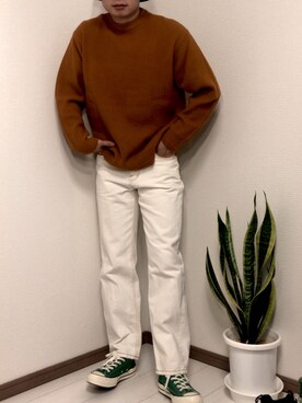 「韓国のアイテム（デニムパンツ、ホワイト系）」を使った、wearnaosさん（メンズ・173cm）の秋コーディネート