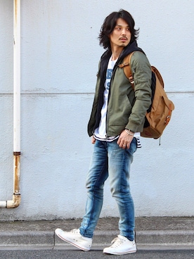 「ダメージデニムパンツ」｜Decoさん（メンズ・170cm）の冬コーディネート