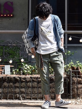 「417 EDIFICE（フォーワンセブンエディフィス）のアイテム（パンツ）」を使った、Decoさん（メンズ・170cm）の春コーディネート