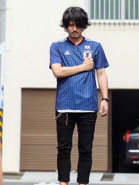Decoさんの「アディダス サッカー日本代表 ホームレプリカユニフォーム半袖」を使ったコーディネート