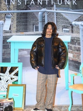 「InstantFunk（インスタントファンク）のアイテム（スウェット）」を使った、Decoさん（メンズ・170cm）の冬コーディネート