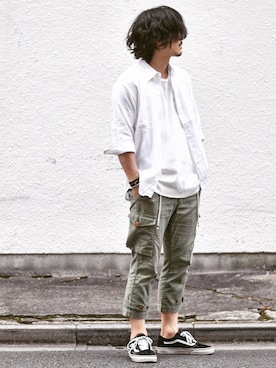 「417 EDIFICE（フォーワンセブンエディフィス）のアイテム（パンツ）」を使った、Decoさん（メンズ・170cm）の春コーディネート