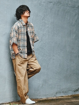 「marka（マーカ）のアイテム（パンツ）」を使った、Decoさん（メンズ・170cm）の夏コーディネート