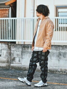 「Johnbull Private labo（ジョンブルプライベートラボ）のアイテム（パンツ）」を使った、Decoさん（メンズ・170cm）の秋コーディネート