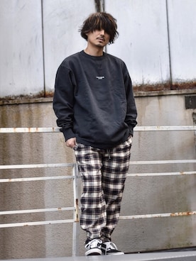 「Acne Studios（アクネストゥディオズ）のアイテム（スウェット）」を使った、Decoさん（メンズ・170cm）の冬コーディネート
