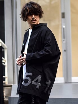 「コクーンコート」｜「アイテム（ステンカラーコート）」を使った、Decoさん（メンズ・170cm）の冬コーディネート