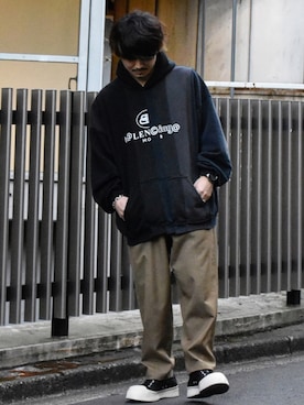 「marka（マーカ）のアイテム」を使った、Decoさん（メンズ・170cm）の春コーディネート