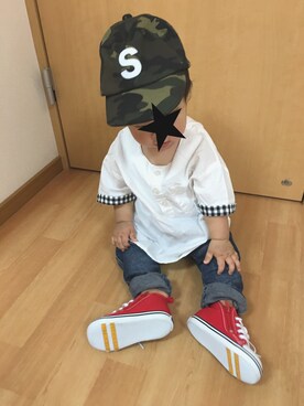 「9ヶ月」｜「アイテム（シューズ）」を使った、KOOOさん（キッズ・70cm）の秋コーディネート
