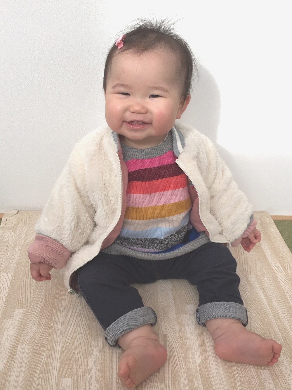 「ベビーコーデ、ベビー、生後11ヶ月、GAPbaby、ニット、クレイジーストライプ」｜「GAPのGap クレイジーストライプ クルーネックセーター（ニット/セーター、その他）」を使った、poyoさん（キッズ・80cm）の冬コーディネートの1枚目の写真