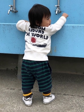 「D.fesense（ディーフェセンス）のアイテム（パンツ）」を使った、SO&KEIさん（キッズ・80cm）の春コーディネート