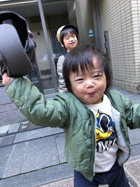 「アイテム（ミリタリージャケット、イエロー系）」を使った、SO&KEIさん（キッズ・100cm）の春コーディネート