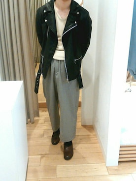「AZUL by moussy（アズールバイマウジー）のアイテム（ライダースジャケット）」を使った、甘めのKさん（メンズ・165cm）の春コーディネート