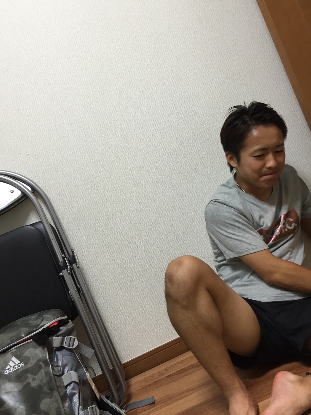 「冬、おしゃれさんと繋がりたい、春、ほりほりほり、ほらほらほい」｜「NIKEのNIKE ナイキ M ナイキFC クルー365 Tシャツ 911403 019 L PUMC/PUMC（Tシャツ/カットソー、グレー系）」を使った、ほりちぇるさん（メンズ・158cm）の春コーディネートの1枚目の写真