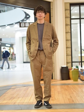 しおやんさん（メンズ・180cm）の春コーディネート