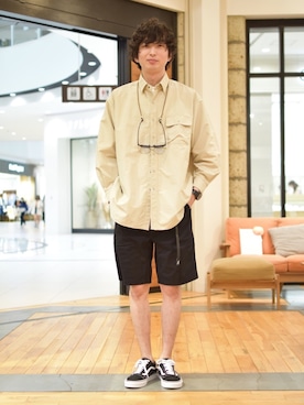 「URBAN RESEARCH DOORS（アーバンリサーチドアーズ）のアイテム（サングラス）」を使った、しおやんさん（メンズ・180cm）の春コーディネート