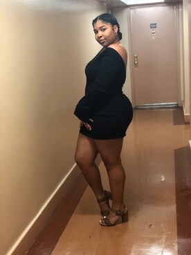 「RAINBOW（レインボー）のアイテム（ワンピース/ドレス）」を使った、Ronaysi Gomezさん（レディース・168cm）の冬コーディネート