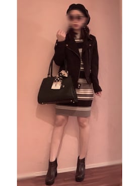 「MURUA（ムルーア）のマルチボーダーフィットニットワンピ（ワンピース、グリーン系）」を使った、HarUさん（レディース・156cm）の秋コーディネート