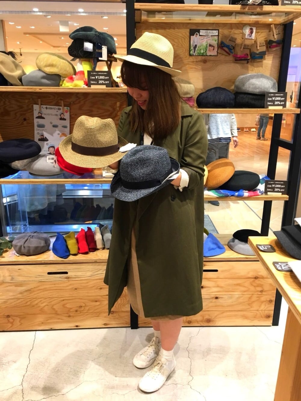 「中折れハット、春コーデ、夏コーデ、イチヨンプラス」｜「14+のアイテム（ハット、ベージュ系）」を使った、14+ トリエ京王調布店 スタッフさん（レディース・157cm）の春コーディネートの1枚目の写真