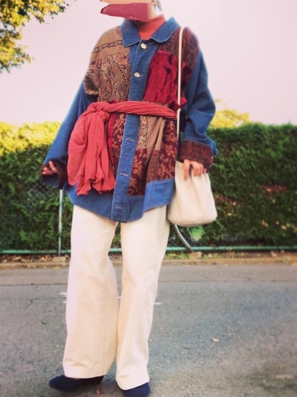 「GU、UNIQLO、グローバルワーク(GLOBAL WORK)、チチカカ、古着、メンズアイテム、古着好きな人と繋がりたい、フォローミー、相互フォロー」｜「GUのアイテム（バッグ、ベージュ系）」を使った、もちこさん（レディース・157cm）の秋コーディネートの1枚目の写真