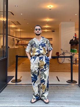 「サタデーズ ニューヨークシティ (Saturdays NYC)」｜「アイテム（パンツ）」を使った、Tomさん（メンズ・172cm）の春コーディネート