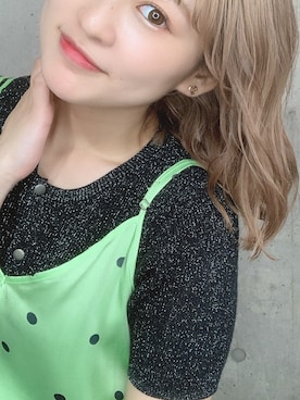 「AZUL by moussy（アズールバイマウジー）のアイテム（トップス、グリーン系）」を使った、rikapiさん（レディース・157cm）の夏コーディネート