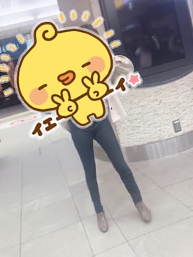 「GU（ジーユー）の（GU）スキニーパンツ（パンツ、ブラック系）」を使った、miさん（レディース・167cm）の春コーディネート