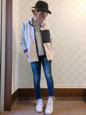 「Ungrid（アングリッド）のインディゴフレイドヘムストスリ（デニムパンツ）」を使った、ayunさん（レディース・155cm）の冬コーディネート