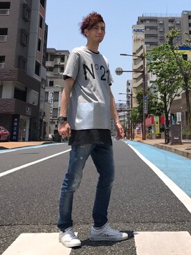 「N°21（ヌメロ ヴェントゥーノ）のアイテム（トップス）」を使った、hiroseさん（メンズ・173cm）の夏コーディネート