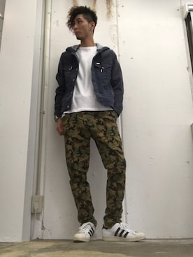 「N°21（ヌメロ ヴェントゥーノ）のアイテム（パンツ）」を使った、hiroseさん（メンズ・173cm）の夏コーディネート