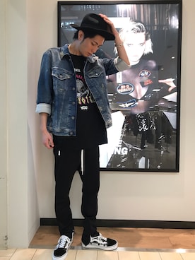 「sneakers」｜「アイテム（デニムジャケット）」を使った、hiroseさん（メンズ・174cm）の秋コーディネート