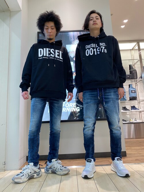 Diesel 小倉井筒屋hiroseさんのスウェットを使ったコーディネート Zozotown
