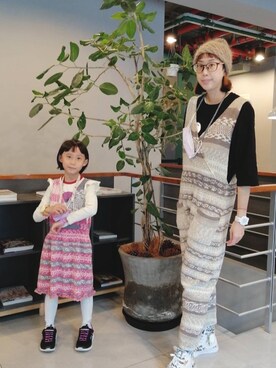 「Handmade（ハンドメイド）のアイテム（オールインワン・サロペット）」を使った、Eva     Wangさん（レディース・170cm）の冬コーディネート