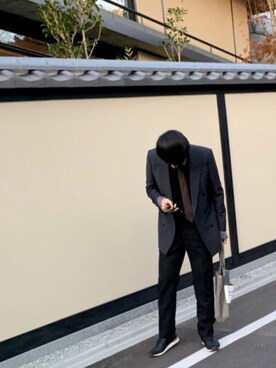 「Yves Saint Laurent（イヴサンローラン）のアイテム（テーラードジャケット）」を使った、eringiさん（メンズ・178cm）の秋コーディネート