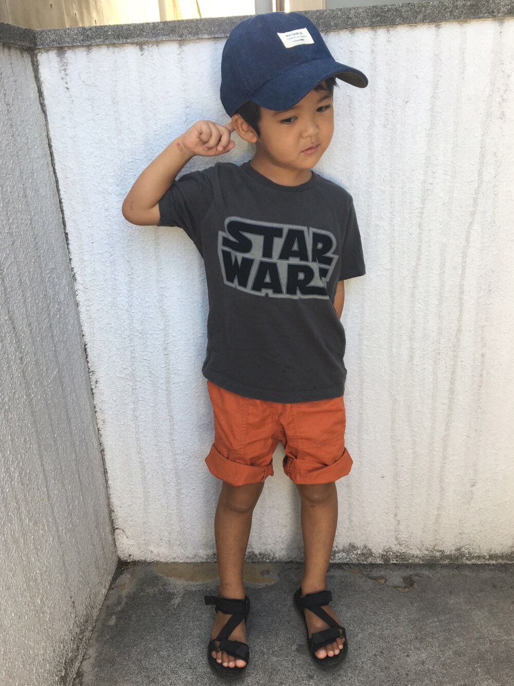 「5歳、夏コーデ、カジュアルコーデ、おとこのこ、男の子、男の子コーデ、こんなに大きくなってますょ」｜「GUのアイテム（Tシャツ/カットソー、グレー系）」を使った、kenppyさん（キッズ・120cm）の夏コーディネートの1枚目の写真