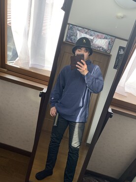「アイテム（パーカー、ブルー系）」を使った、Masatoさん（メンズ・170cm）の冬コーディネート